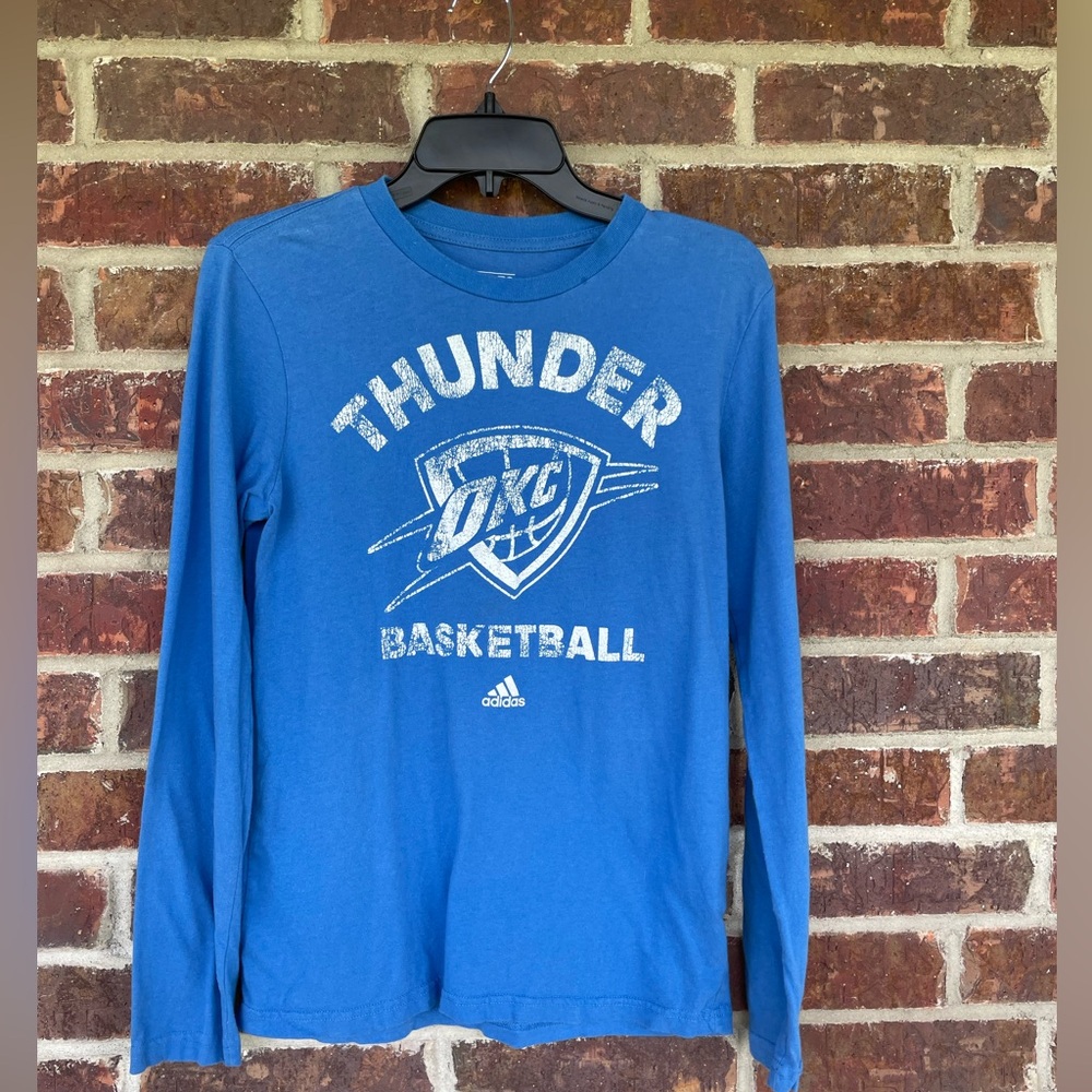 Unisex Kid’s Adidas OKC Thunder Basketball Long Sleeve Top Size Large 14-16